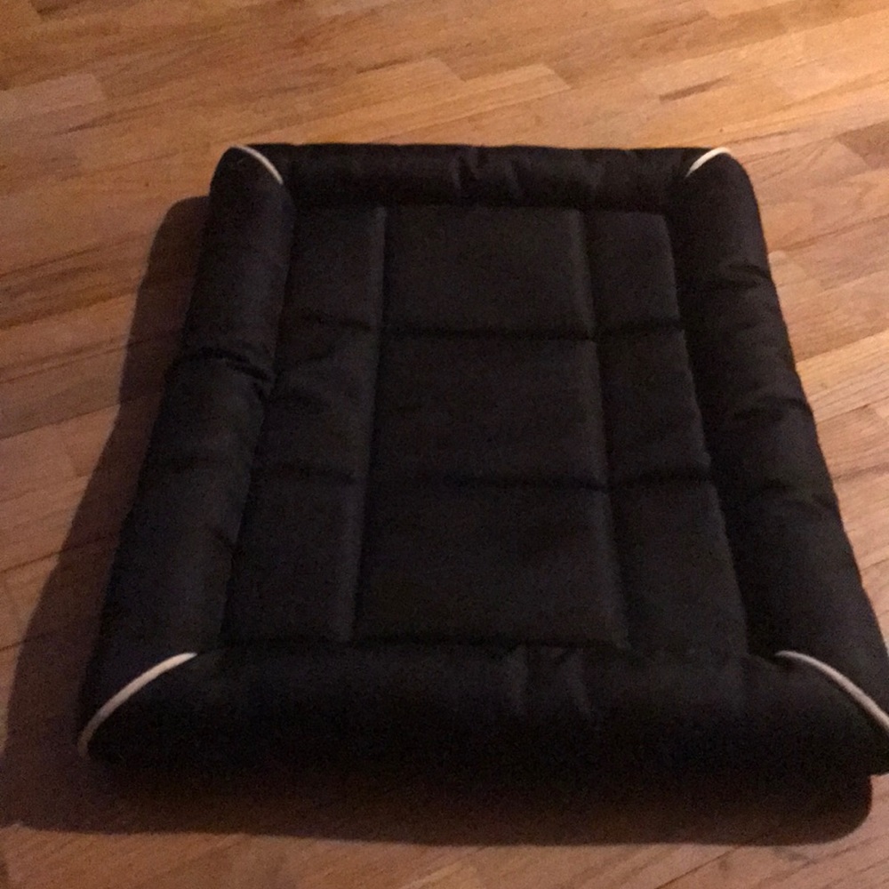 Quiet time dog bed